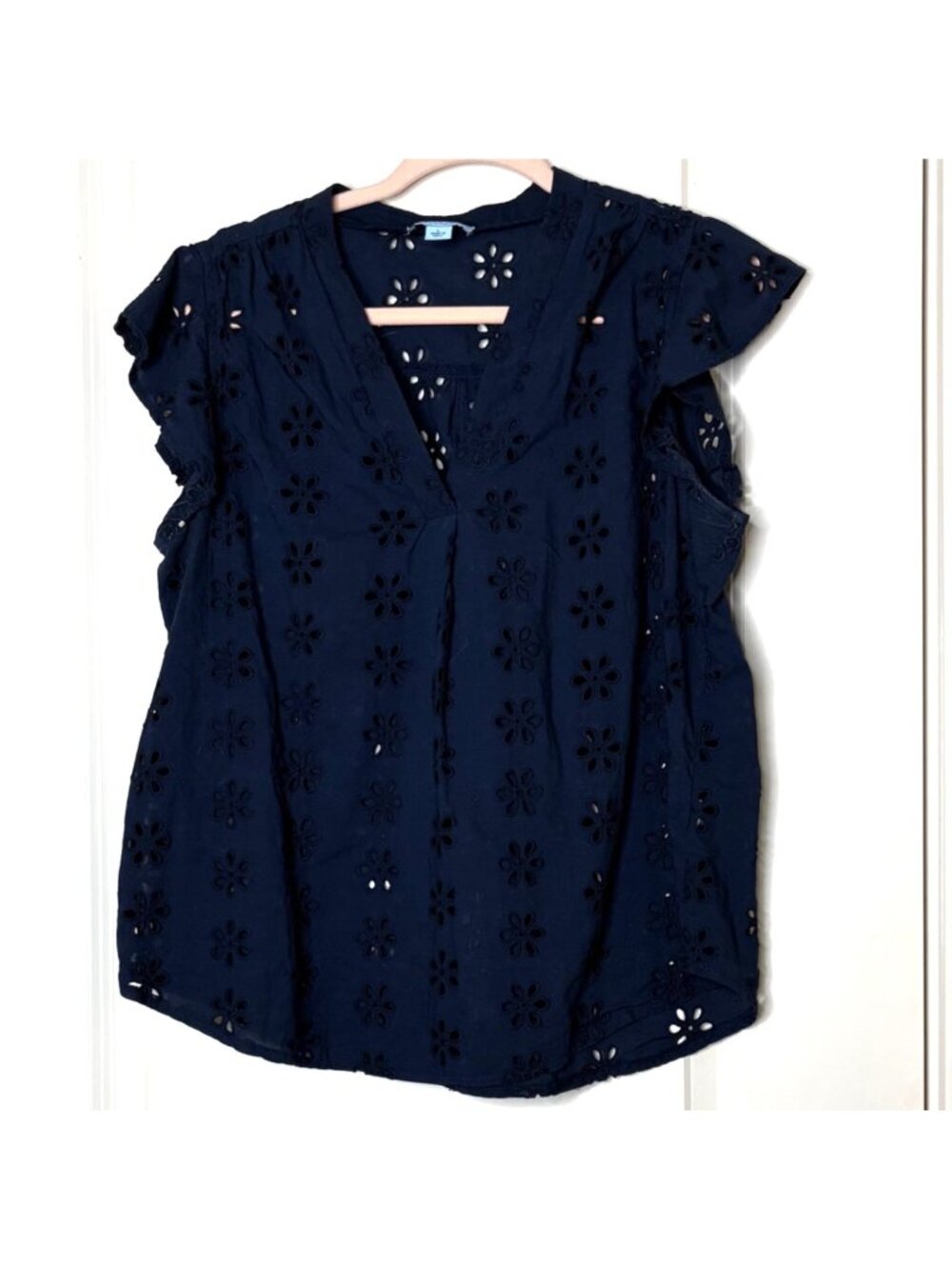 CeCe Women's Large Navy Eyelet Flutter Sleeve V-Neck Blouse Boho Cottagecore